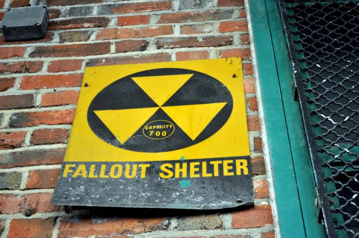 Guild Elementary School-Leyden Street sign 3